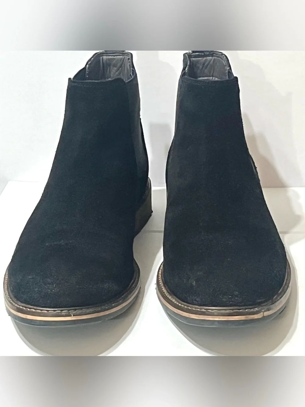 Modern Fiction preowned worn